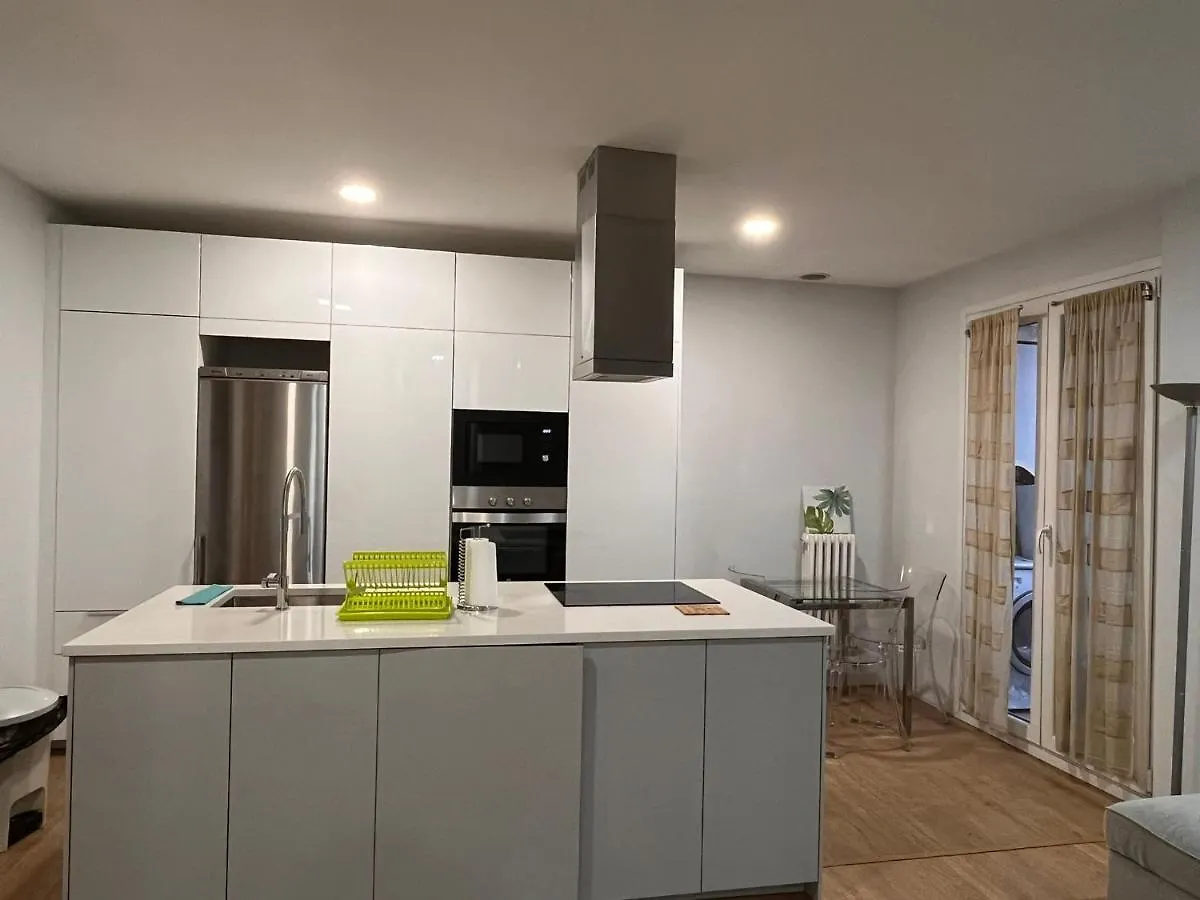 民宿 Habitacion En Vivienda Centrica Bilbao公寓